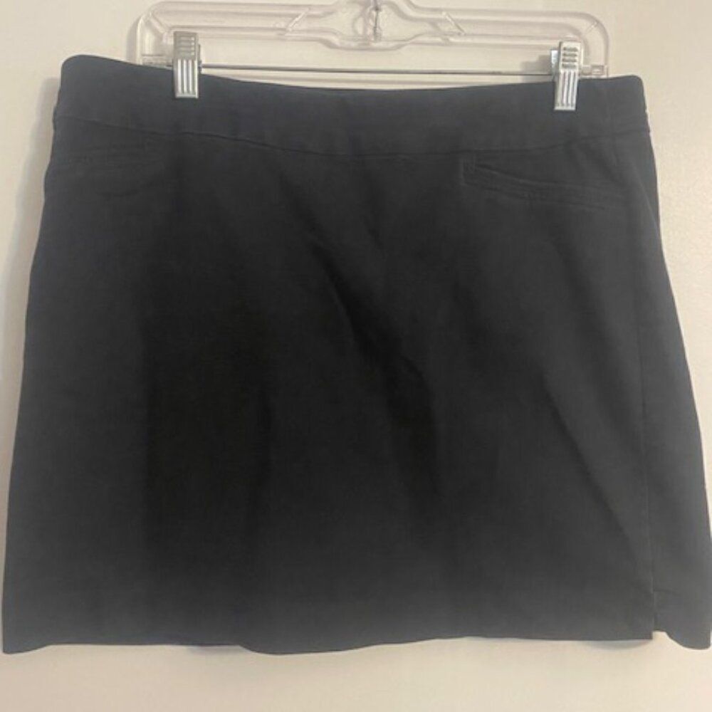 Croft & Barrow Black Skort, size 14R